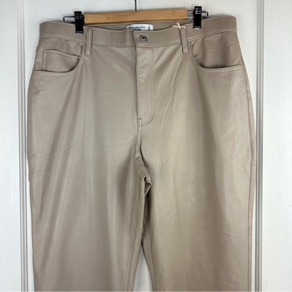 Abercrombie  and Fitch 90’s Ultra High Rise Faux Leather Pants - Picture 3 of 8
